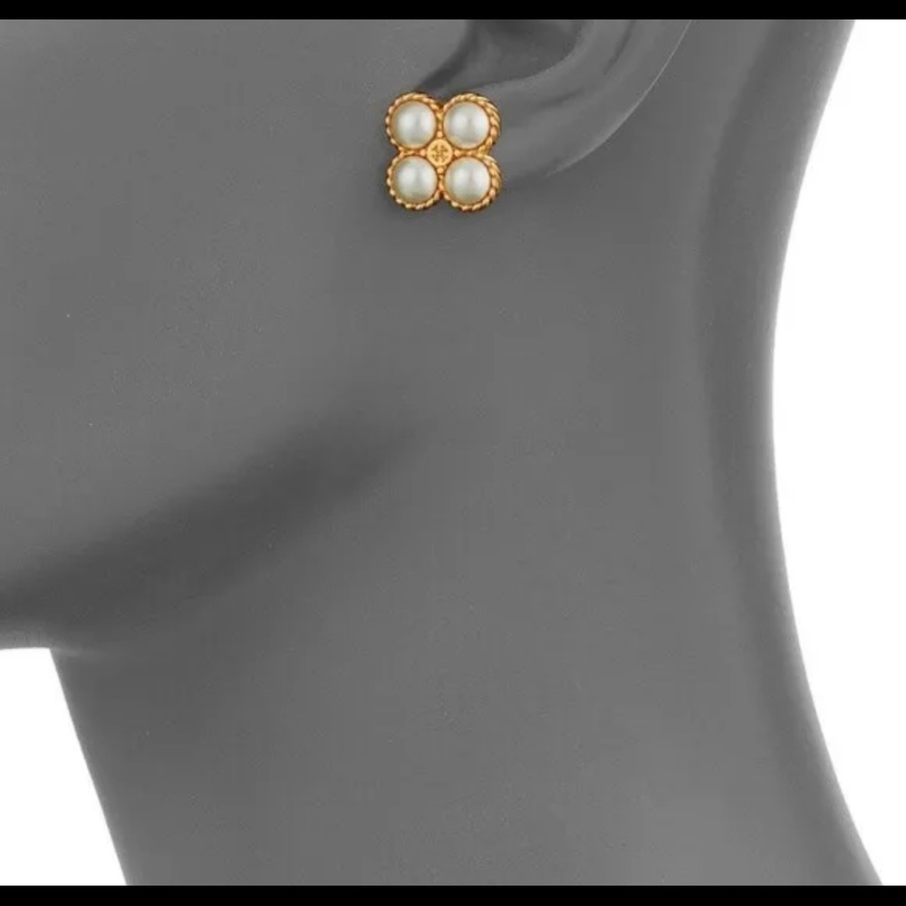 ♥️Sold♥️TORY BURCH Gold/White Stud Clover Pearl Earrings - Picture 6 of 6